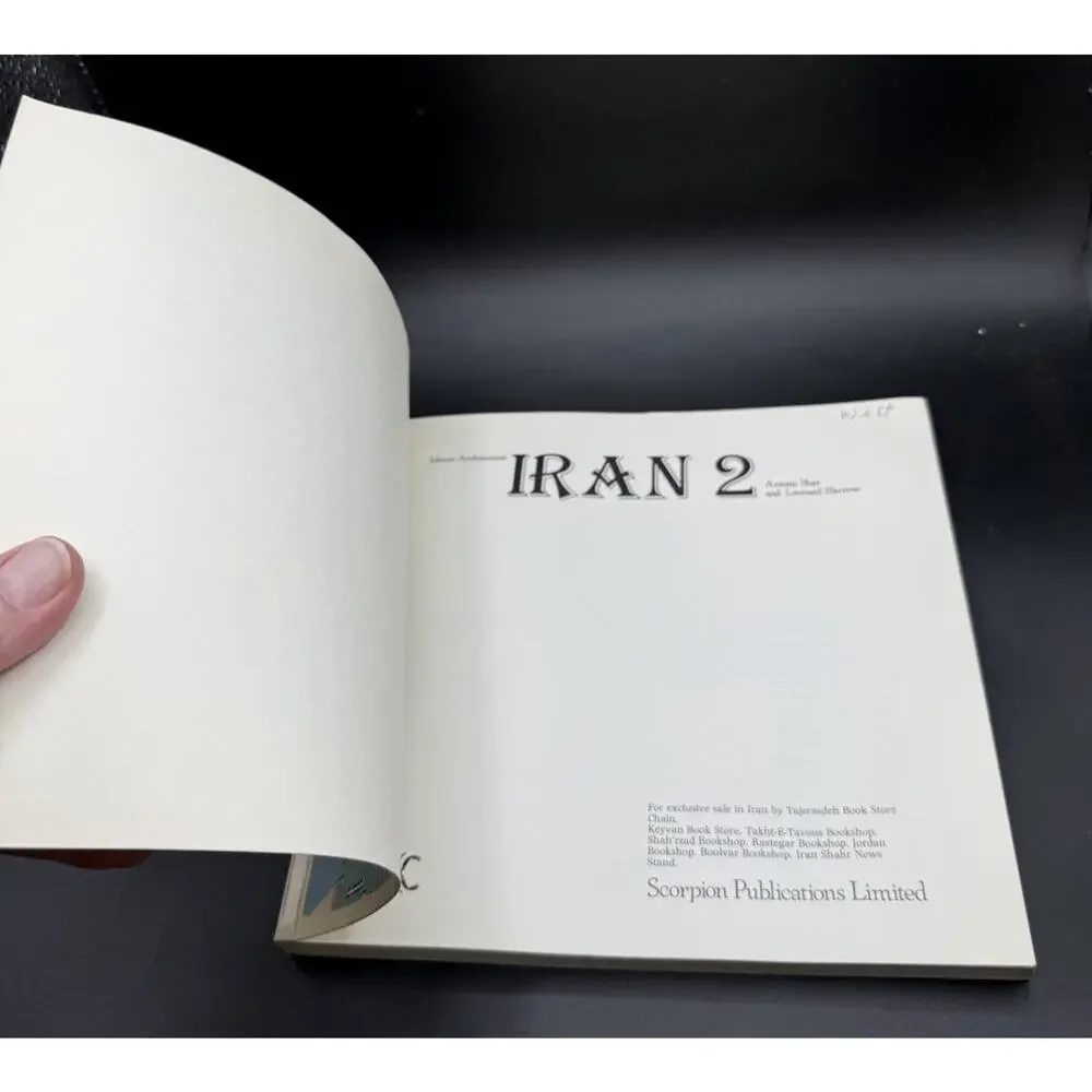 Iran: 2 (Islamic Architecture S.) by Harrow, Leonard Paperback softback EUC